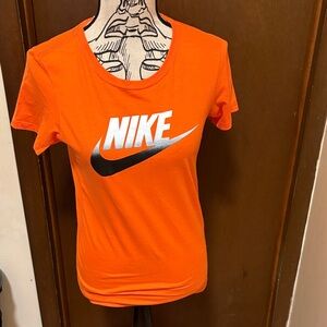 Nike Women's Orange Tee with Silver Logo NWT